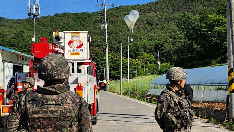 South Korea issues military threat to North