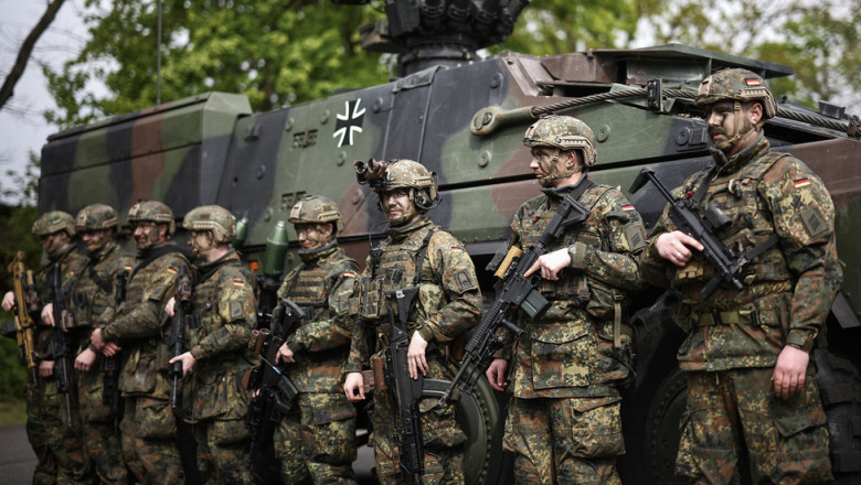 German opposition wants conscription back