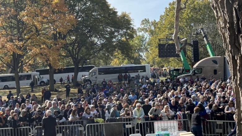 PATHETIC: Kamala Harris Buses Small Crowd of People to Her Rally in Grand Rapids, Michigan